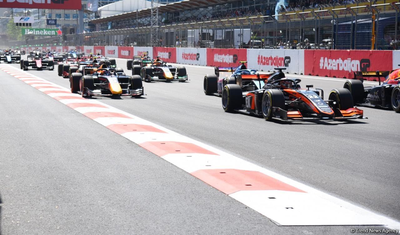 Formula 1 Qran Prisində komandalardan biri mübarizəni yarımçıq dayandırdı