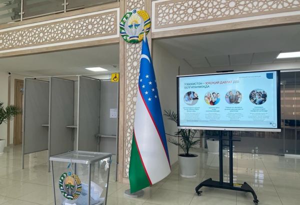 Özbəkistanda referendumda seçici fəallığı 81,39 faiz təşkil edib (FOTO)