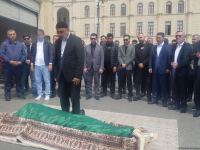 Xalq artisti Aftandil İsrafilov son mənzilə alqışlarla yol salındı (FOTO)
