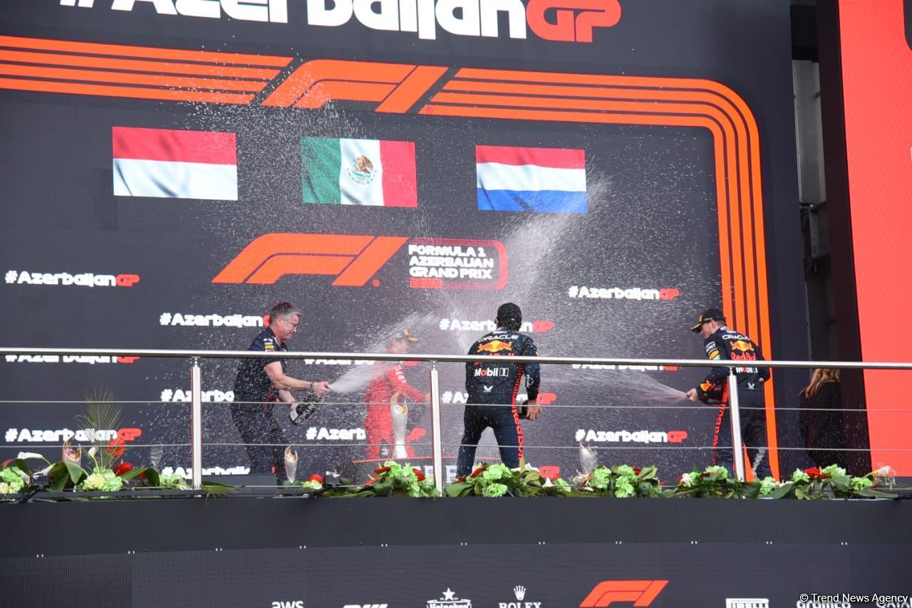 2023 Formula 1 Azərbaycan Qran Prisinin qalibi və mükafatçıları mükafatlandırılıb (FOTO)