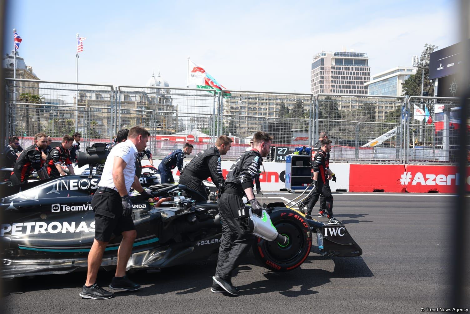 2023 Formula 1 Azərbaycan Qran Prisi üzrə əsas yarışı baş tutub (FOTO)