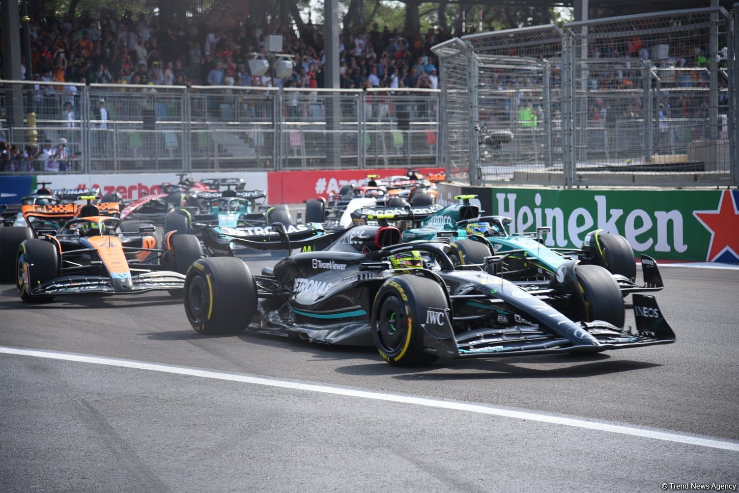 2023 Formula 1 Azərbaycan Qran Prisi üzrə əsas yarışı baş tutub (FOTO)