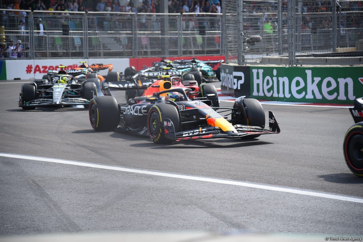 2023 Formula 1 Azərbaycan Qran Prisi üzrə əsas yarışı baş tutub (FOTO)