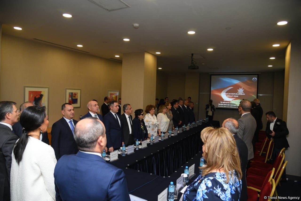 "Ümummilli Lider Heydər Əliyev və müstəqil Azərbaycanda insan hüquqlarının inkişafı” mövzusunda elmi-praktiki konfrans keçirilib (FOTO)