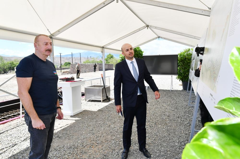Prezident İlham Əliyev Zəngilanda Cahangirbəyli kəndinin təməlini qoyub (YENİLƏNİB) (FOTO/VİDEO)