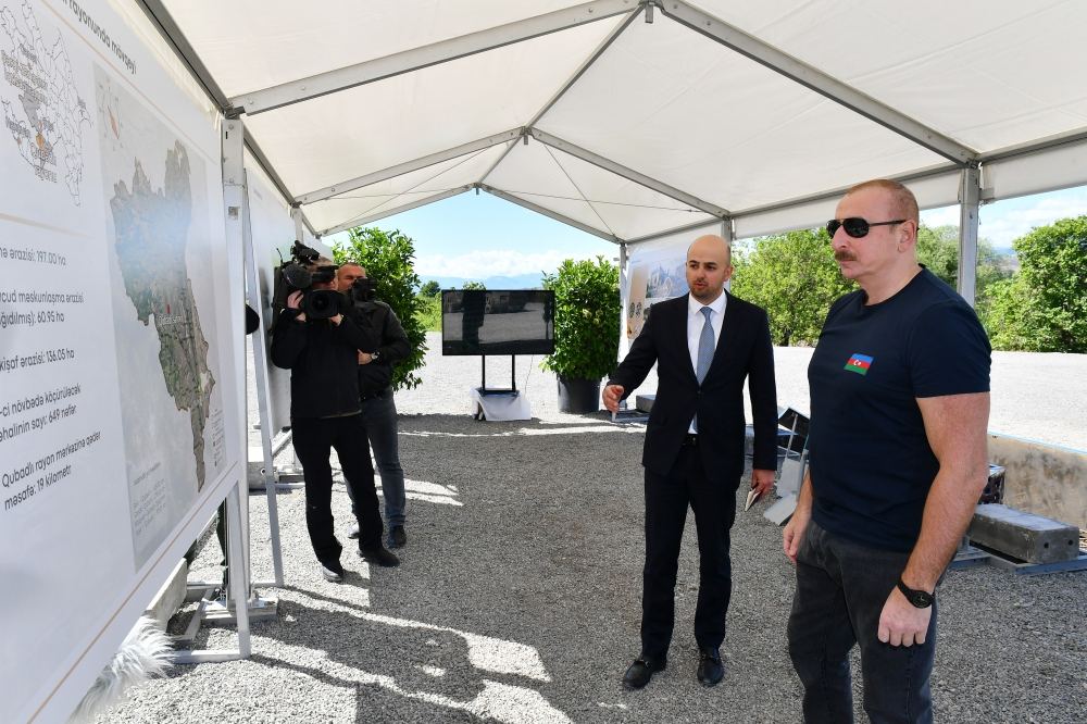 Prezident İlham Əliyev Mahruzlu kəndinin təməlinin qoyulması mərasimində iştirak edib (YENİLƏNİB) (FOTO/VİDEO)