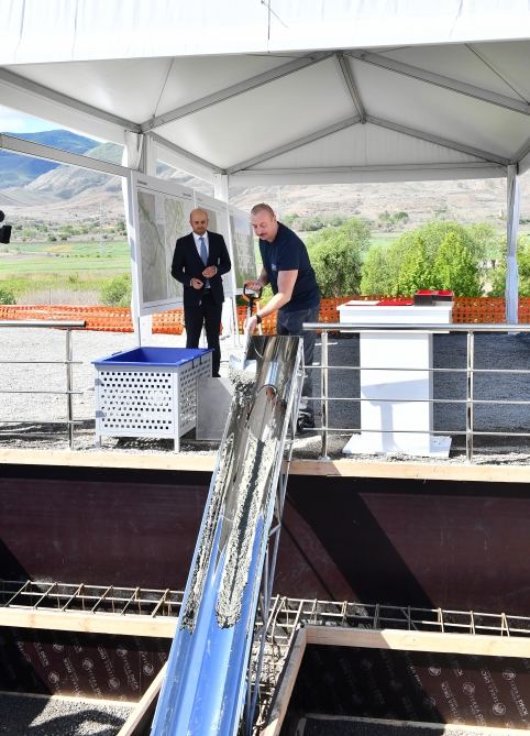 Prezident İlham Əliyev Qubadlı şəhərində ilk yaşayış məhəlləsinin təməlini qoyub (YENİLƏNİB) (FOTO/VİDEO)