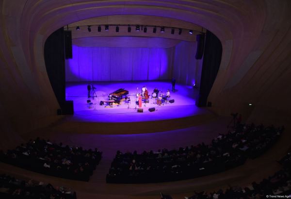 Heydər Əliyev Mərkəzində Azərbaycan, ABŞ və Kuba musiqiçilərinin iştirakı ilə heyrətamiz Caz günü keçirilib (FOTO)