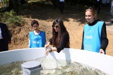 Leyla Əliyeva Ulu Öndərin 100 illiyinə həsr edilən ekoloji aksiyalarda iştirak edib (FOTO)