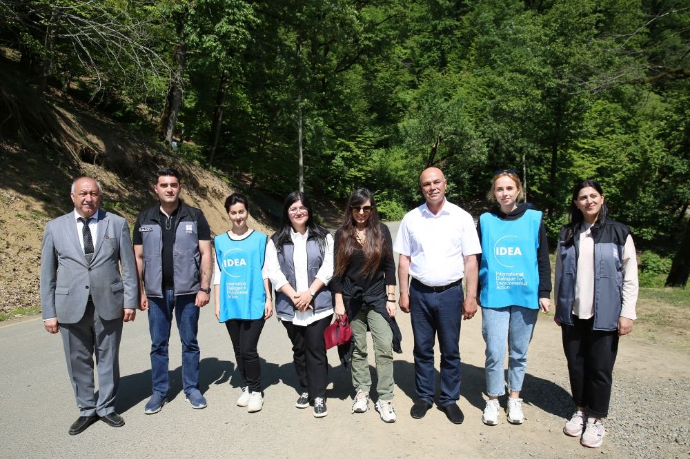 Leyla Əliyeva Ulu Öndərin 100 illiyinə həsr edilən ekoloji aksiyalarda iştirak edib (FOTO)