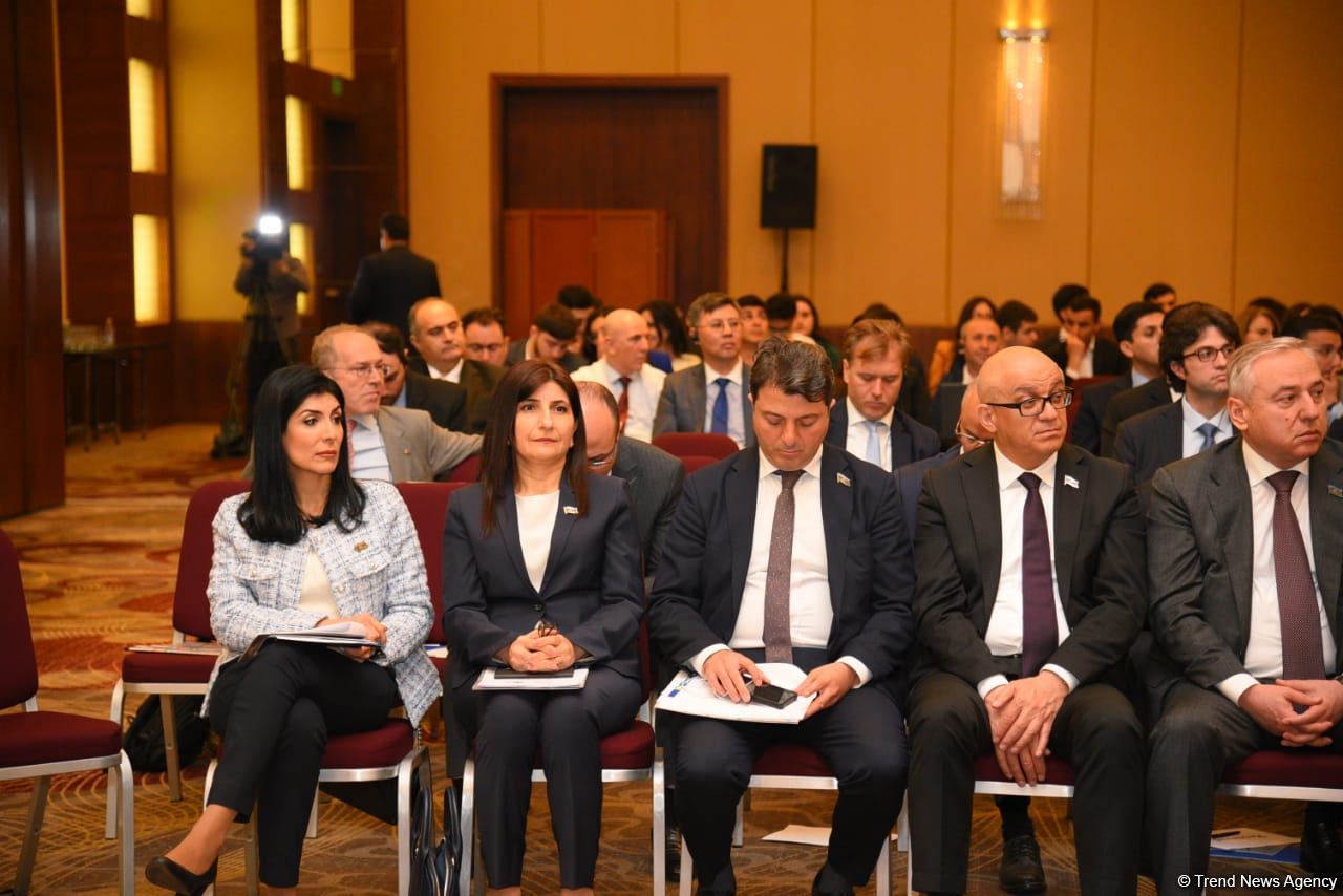 Ümummilli lider Heydər Əliyevin xarici siyasətinin prioritetlər mövzusunda beynəlxalq konfrans keçirilib (FOTO)