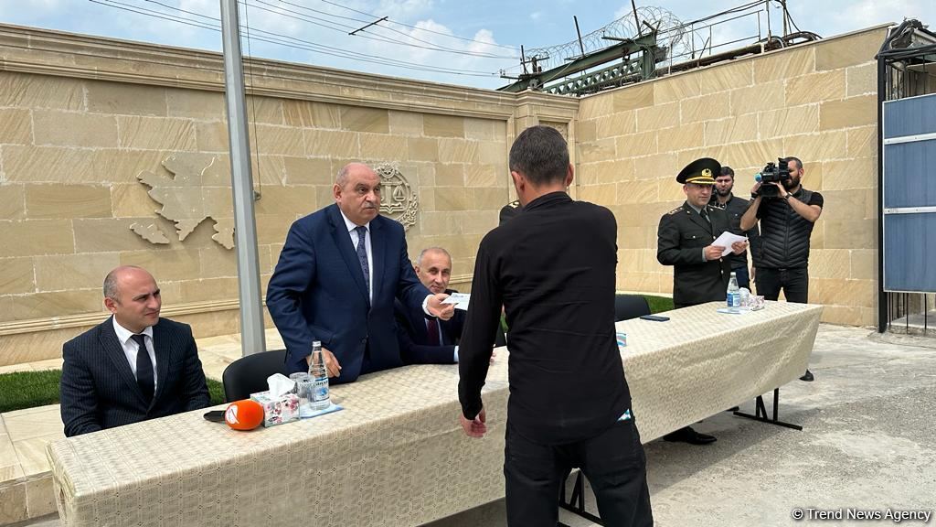 2 saylı cəzaçəkmə müəssisəsində əfv sərəncamı 33 nəfər şamil edilib (FOTO)
