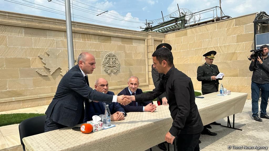 2 saylı cəzaçəkmə müəssisəsində əfv sərəncamı 33 nəfər şamil edilib (FOTO)