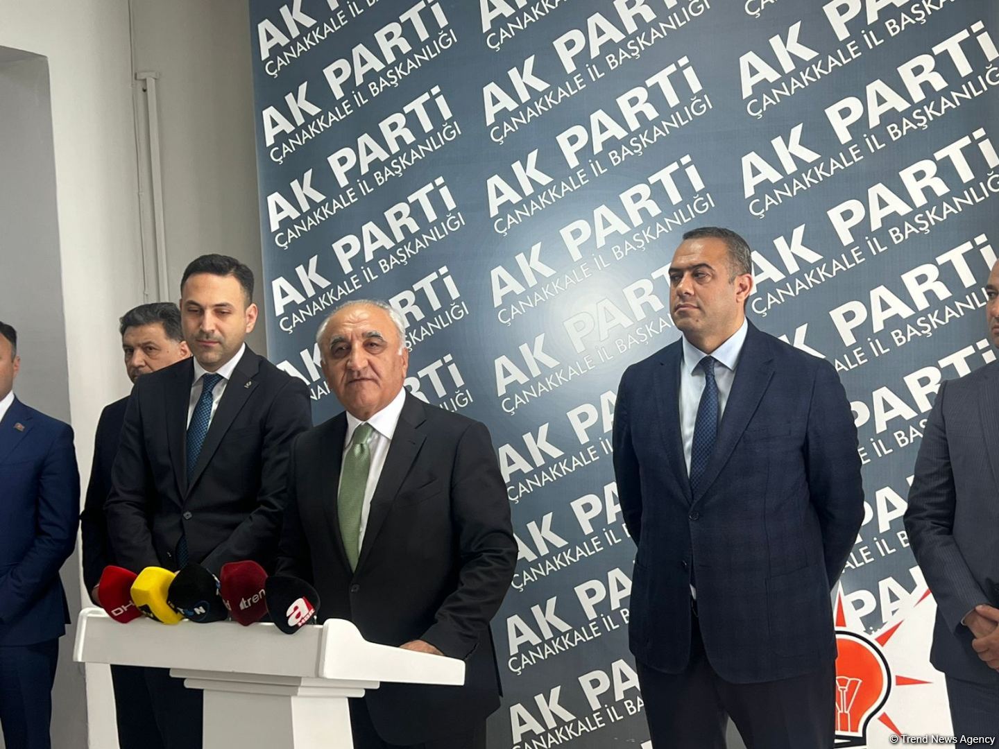 Azərbaycan nümayəndə heyəti AK Partinin Çanaqqala təşkilatını ziyarət edib (FOTO)