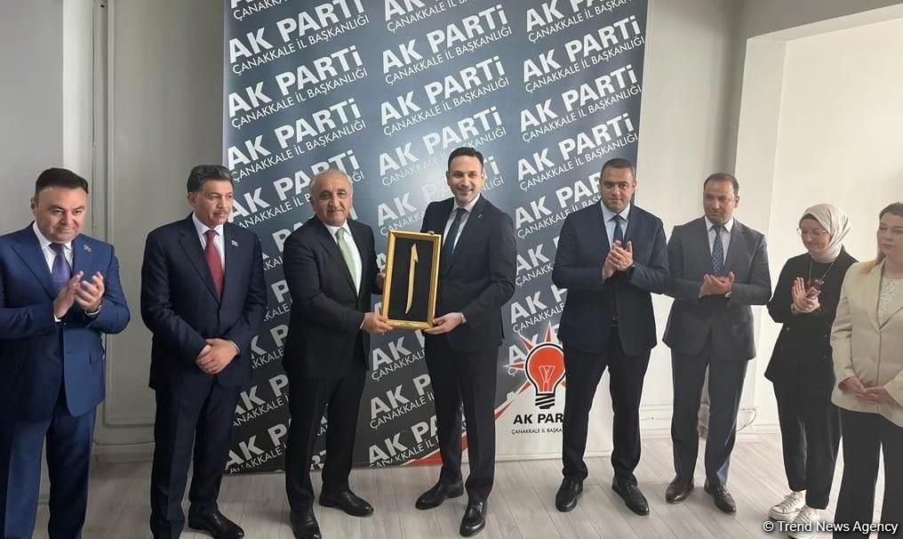 Azərbaycan nümayəndə heyəti AK Partinin Çanaqqala təşkilatını ziyarət edib (FOTO)