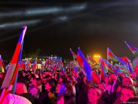 Dənizkənarı Milli Parkda Heydər Əliyevin 100 illik yubileyi münasibətilə konsert proqramı təşkil olunub (FOTO/VİDEO)