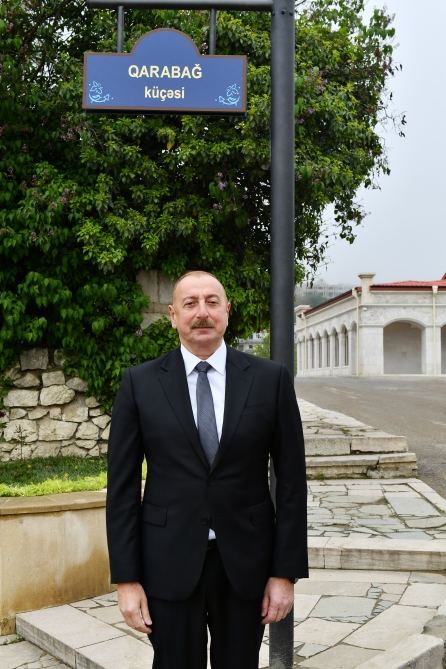 Prezident İlham Əliyev və Birinci xanım Mehriban Əliyeva Şuşada Xurşidbanu Natəvan, Zəfər, Qarabağ və Xan Şuşinski küçələrinin kəsişməsində lövhələrin açılışlarında iştirak ediblər (FOTO/VİDEO) (YENİLƏNİB)