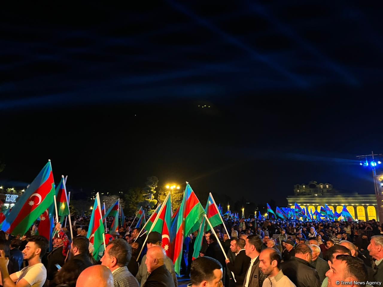 Dənizkənarı Milli Parkda Heydər Əliyevin 100 illik yubileyi münasibətilə konsert proqramı təşkil olunub (FOTO/VİDEO)