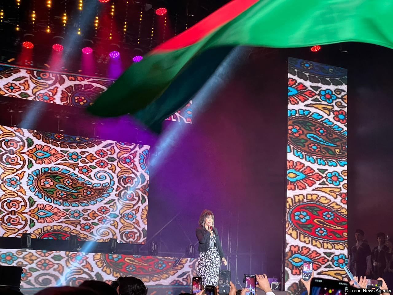 Dənizkənarı Milli Parkda Heydər Əliyevin 100 illik yubileyi münasibətilə konsert proqramı təşkil olunub (FOTO/VİDEO)