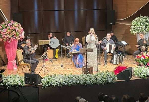 Beynəlxalq Muğam Mərkəzində "Sən elə bir zirvəsən" adlı proqram təşkil edilib (FOTO)
