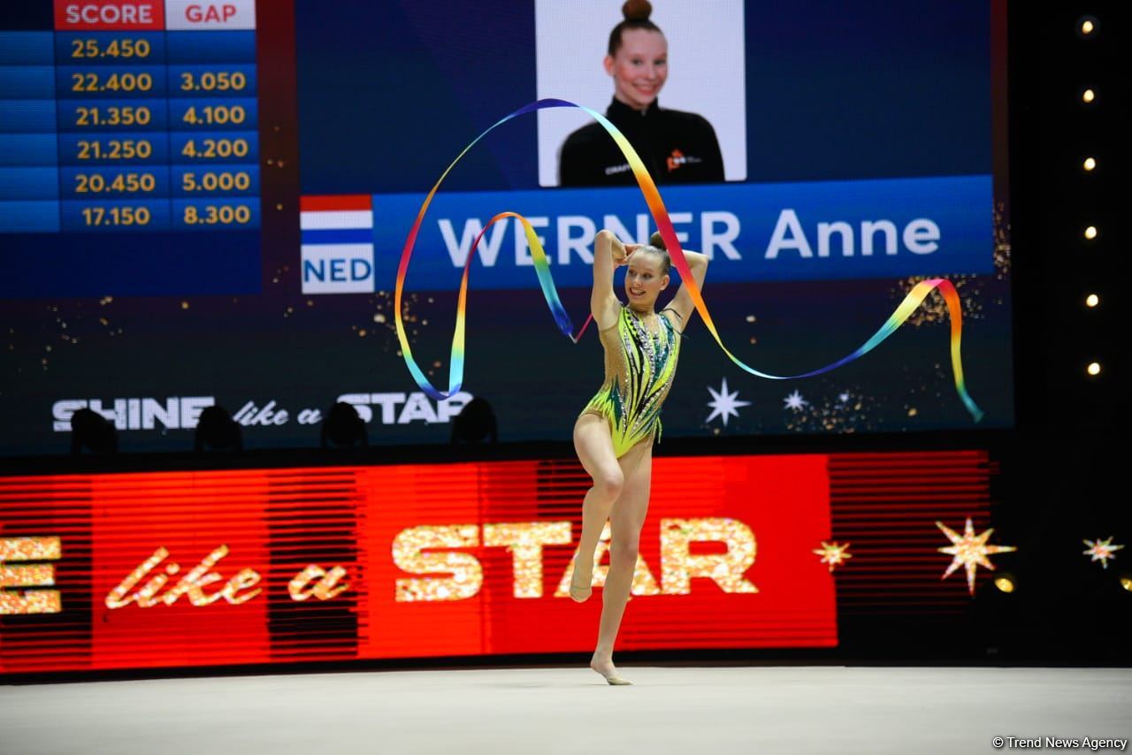 Bakıda bədii gimnastika üzrə 39-cu Avropa çempionatı yarışlarının üçüncü gününə start verilib (FOTO)