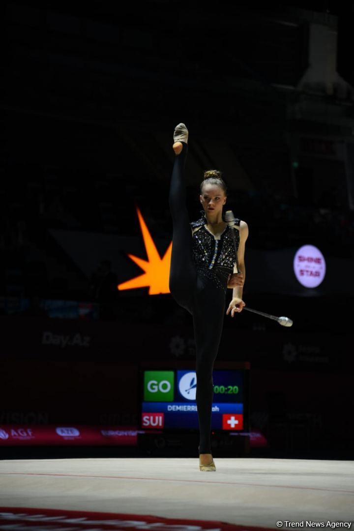 Bakıda bədii gimnastika üzrə 39-cu Avropa çempionatı yarışlarının üçüncü gününə start verilib (FOTO)