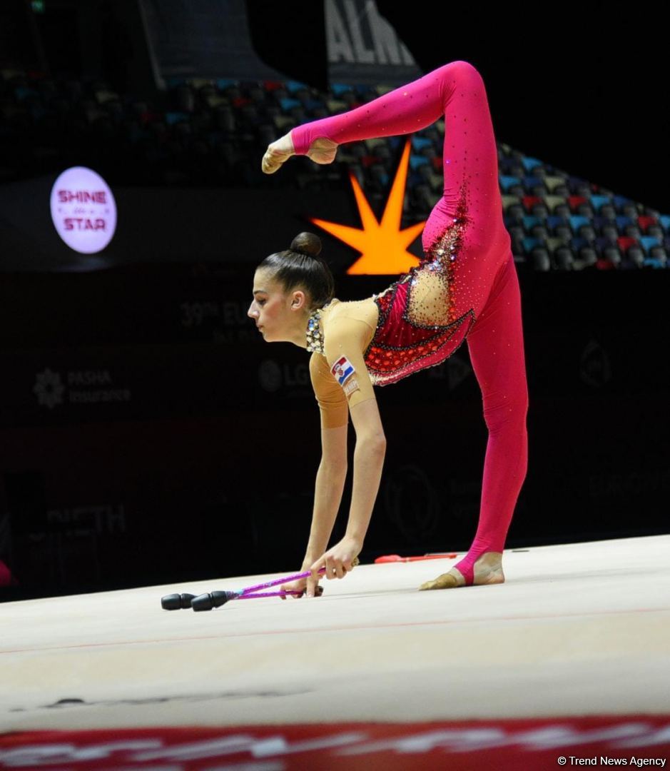 Bakıda bədii gimnastika üzrə 39-cu Avropa çempionatı yarışlarının üçüncü gününə start verilib (FOTO)