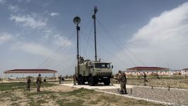 Naxçıvan Əlahiddə Ümumqoşun Ordusu tapşırıqları yüksək peşəkarlıqla yerinə yetirir (REPORTAJ)