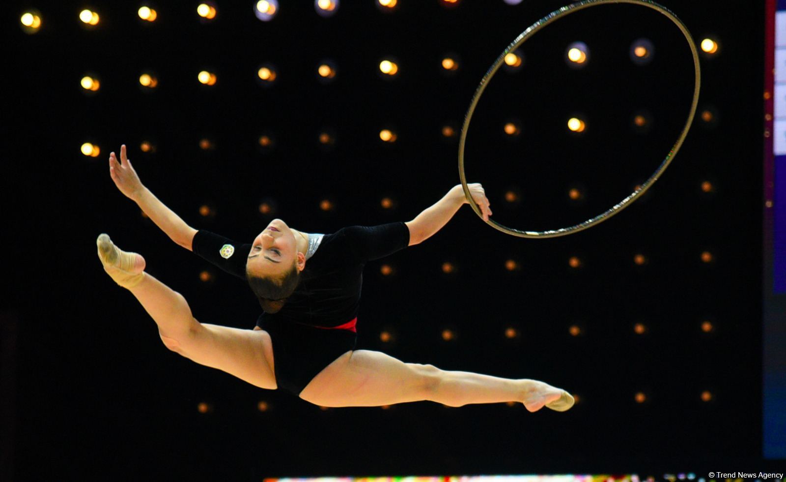 Bədii gimnastika üzrə Avropa çempionatının fərdi çoxnövçülük proqramı üzrə finalının ən gözəl anları (FOTO)