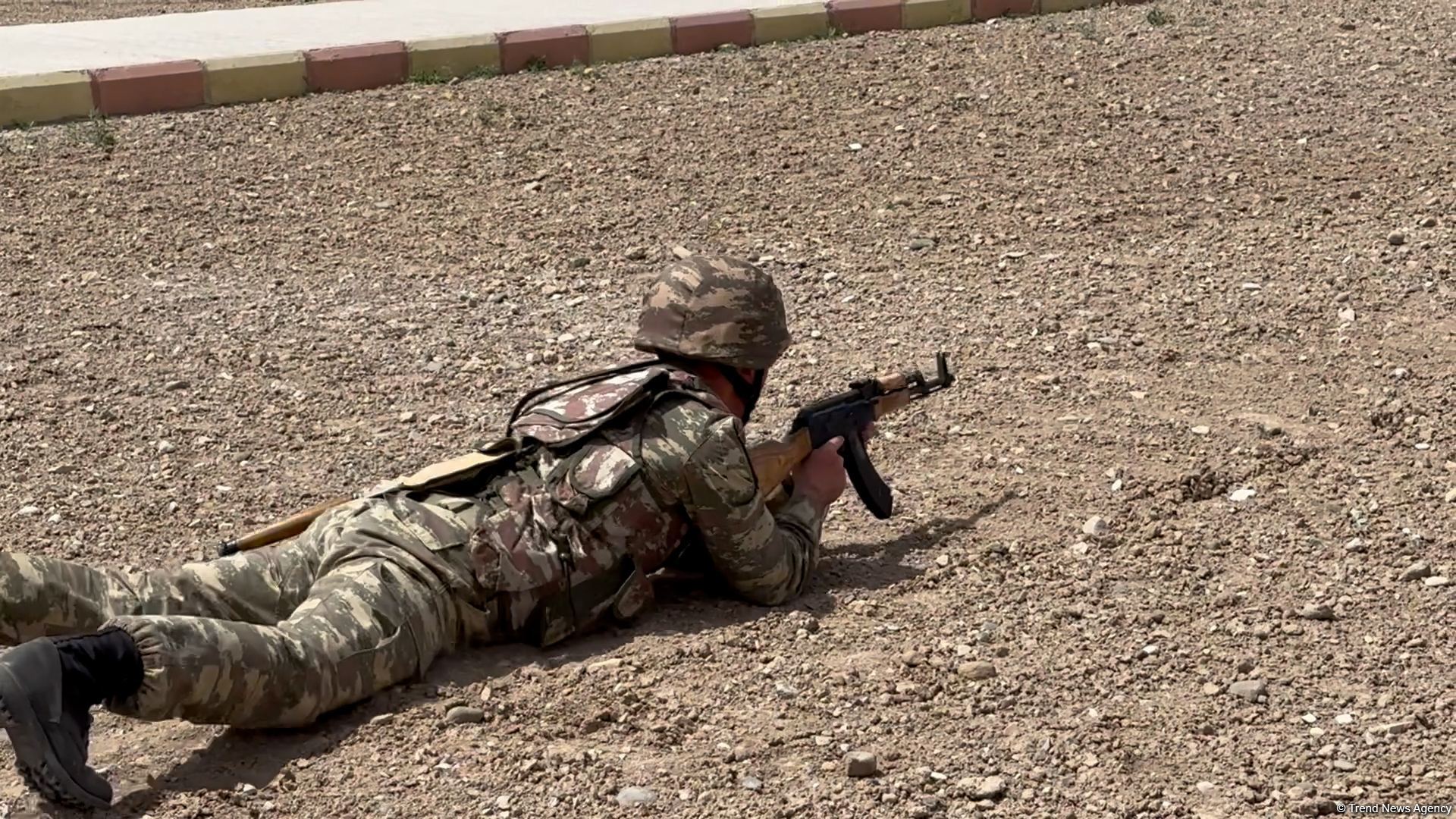 Naxçıvan Əlahiddə Ümumqoşun Ordusu tapşırıqları yüksək peşəkarlıqla yerinə yetirir (REPORTAJ)