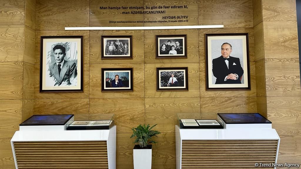 Bakı Dövlət Universitetində Ümummilli Lider Heydər Əliyevin 100 illik yubileyinə həsr olunmuş tədbir keçirilir (FOTO)