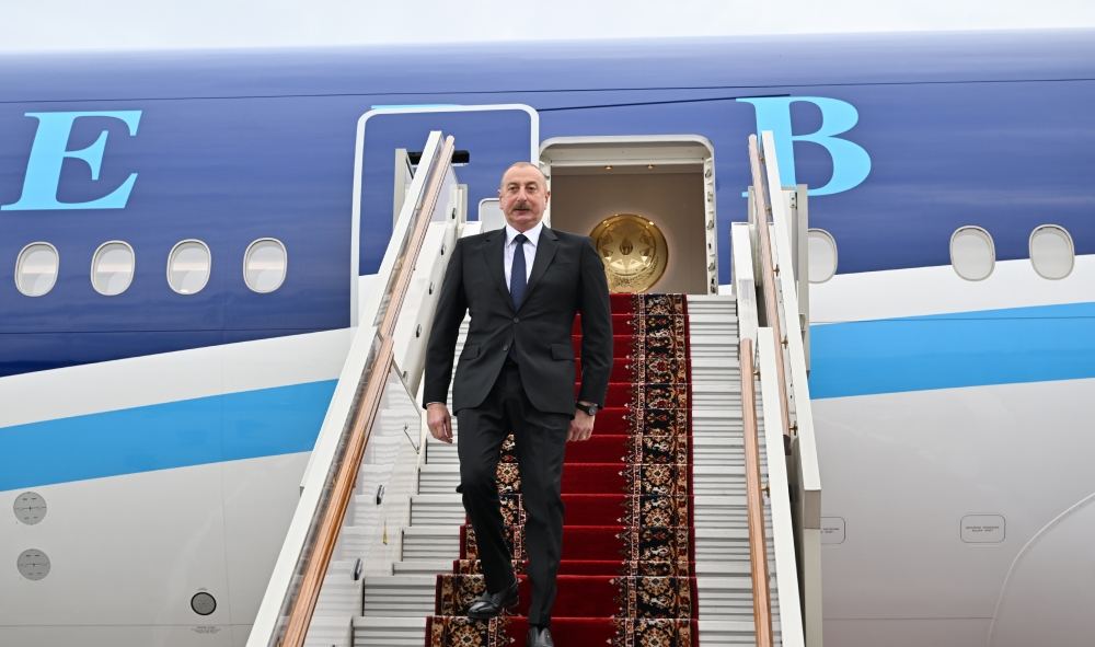 Prezident İlham Əliyev Rusiyaya işgüzar səfərə gəlib (FOTO/VİDEO)