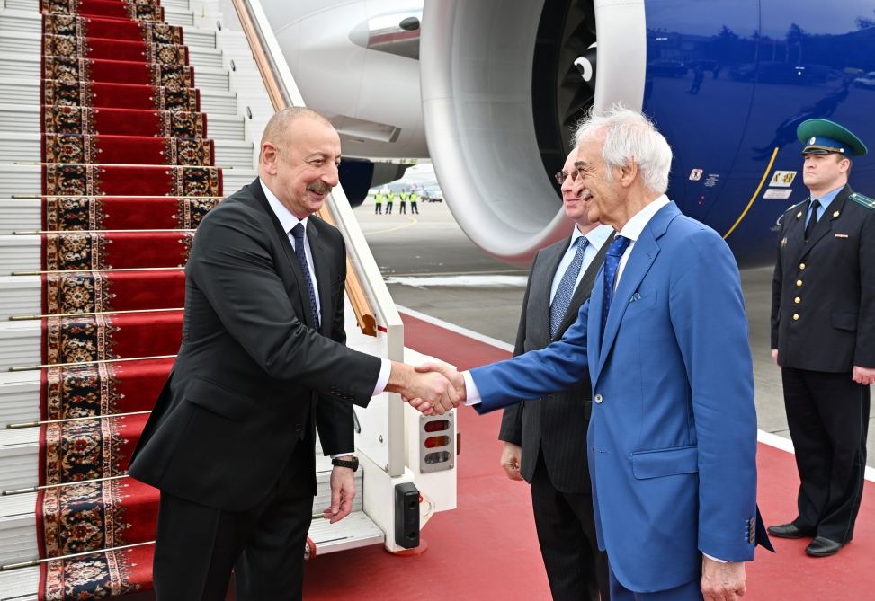 Prezident İlham Əliyev Rusiyaya işgüzar səfərə gəlib (FOTO/VİDEO)