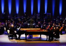 Rəsmə işıq lazım olduğu kimi, qəlbə də musiqi lazımdır! Heydər Əliyev Mərkəzində klassik musiqi bayramı keçirilib (FOTO)