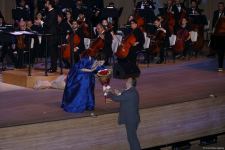 Rəsmə işıq lazım olduğu kimi, qəlbə də musiqi lazımdır! Heydər Əliyev Mərkəzində klassik musiqi bayramı keçirilib (FOTO)