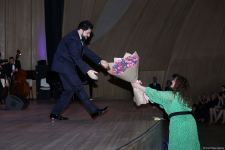 Rəsmə işıq lazım olduğu kimi, qəlbə də musiqi lazımdır! Heydər Əliyev Mərkəzində klassik musiqi bayramı keçirilib (FOTO)