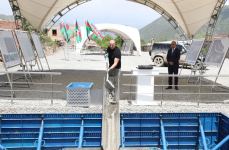 Prezident İlham Əliyev Kəlbəcər şəhərində məktəb binasının təməlini qoyub (YENİLƏNİB) (FOTO/VİDEO)