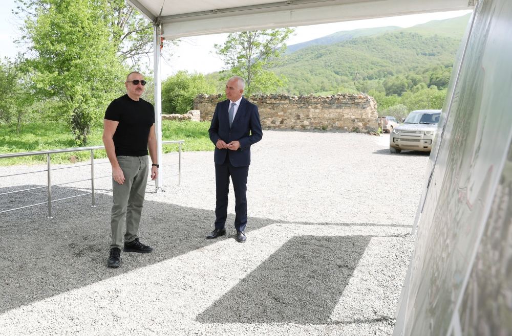 Prezident İlham Əliyev Laçın rayonunun Qorçu qəsəbəsinin təməlini qoyub (YENİLƏNİB) (FOTO/VİDEO)