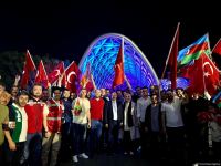 Bakıda Atatürk parkında Ərdoğana dəstək yürüyüşü keçirilib (FOTO/VİDEO)