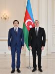 Prezident İlham Əliyev Qazaxıstanın yeni təyin olunan səfirinin etimadnaməsini qəbul edib (FOTO/VİDEO)
