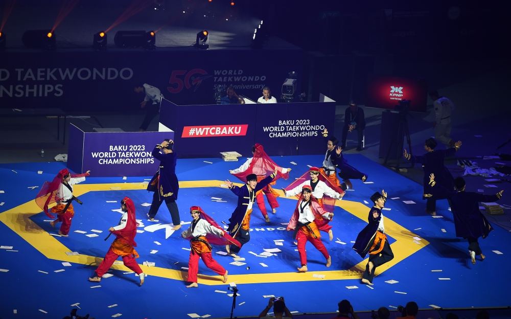 Prezident İlham Əliyev və Birinci xanım Mehriban Əliyeva Bakıda taekvondo üzrə 26-cı dünya çempionatının açılış mərasimində iştirak ediblər (YENİLƏNİB) (FOTO/VİDEO)