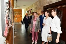 Birinci xanım Mehriban Əliyeva və İsrail Dövlətinin birinci xanımı Mixal Hersoq  Qala Arxeoloji-Etnoqrafik Muzey Kompleksində olublar (FOTO/VİDEO)
