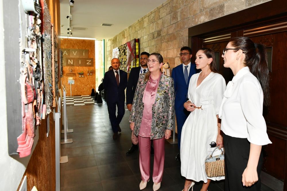 Birinci xanım Mehriban Əliyeva və İsrail Dövlətinin birinci xanımı Mixal Hersoq  Qala Arxeoloji-Etnoqrafik Muzey Kompleksində olublar (FOTO/VİDEO)