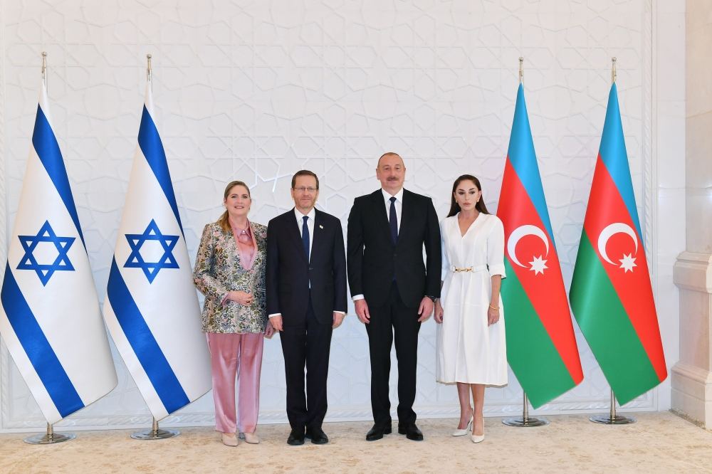 İsrail Prezidenti İsxak Hersoqun rəsmi qarşılanma mərasimi olub (FOTO)