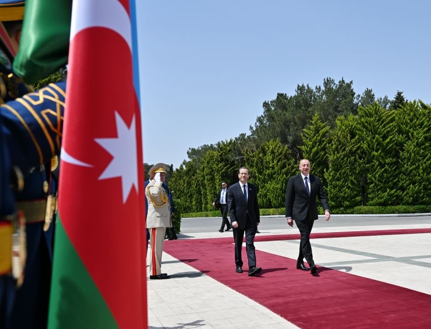 İsrail Prezidenti İsxak Hersoqun rəsmi qarşılanma mərasimi olub (FOTO)