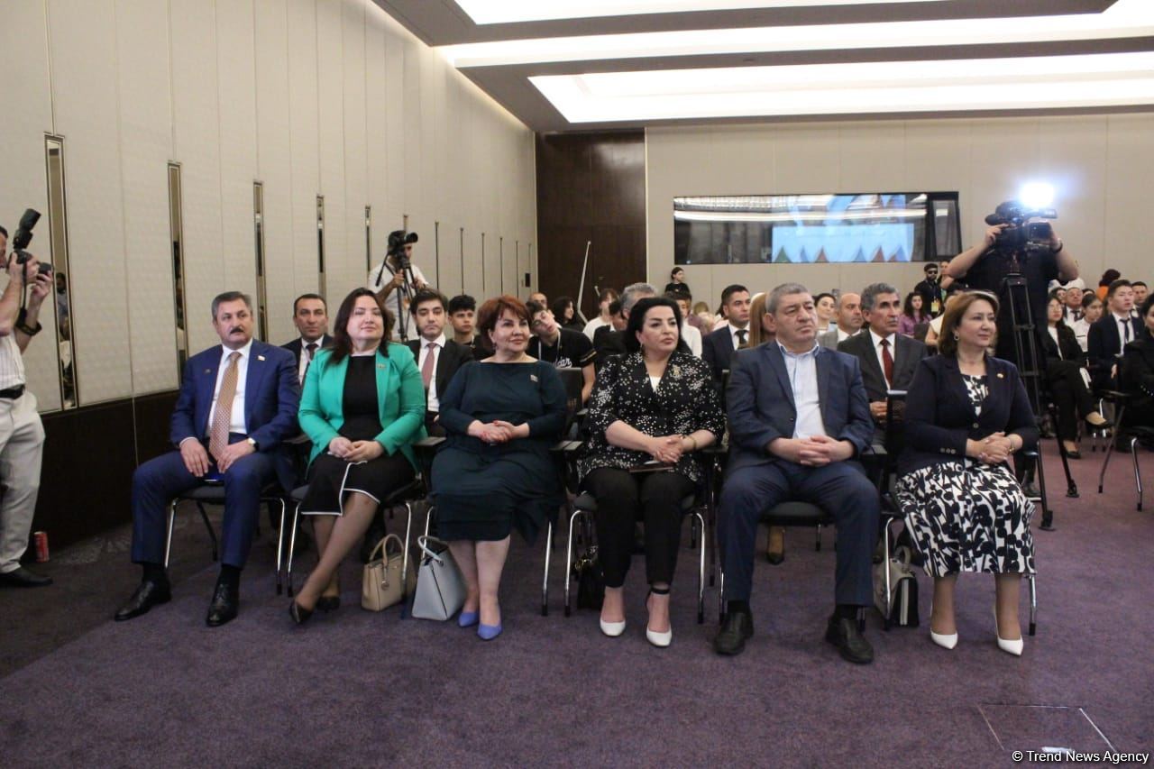 “Heydər Əliyev İli”nə həsr olunmuş Ortaq Türk Dünyası Olimpiadası qaliblərinin mükafatlandırılma mərasimi keçirilib (FOTO)