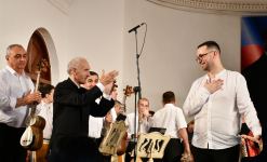 “Gənclərə dəstək” layihəsi çərçivəsində Ümummili Lider Heydər Əliyevin 100 illik yubileyinə həsr olunmuş konsert təşkil olunub (FOTO)