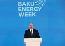 Prezident İlham Əliyev Bakı Enerji Həftəsi çərçivəsində 28-ci Beynəlxalq Xəzər Neft və Qaz Sərgisinin rəsmi açılış mərasimində iştirak edib (YENİLƏNİB 3) (FOTO/VİDEO)