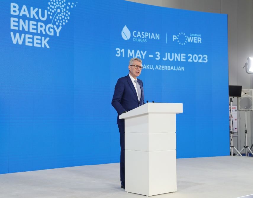 Prezident İlham Əliyev Bakı Enerji Həftəsi çərçivəsində 28-ci Beynəlxalq Xəzər Neft və Qaz Sərgisinin rəsmi açılış mərasimində iştirak edib (YENİLƏNİB 3) (FOTO/VİDEO)