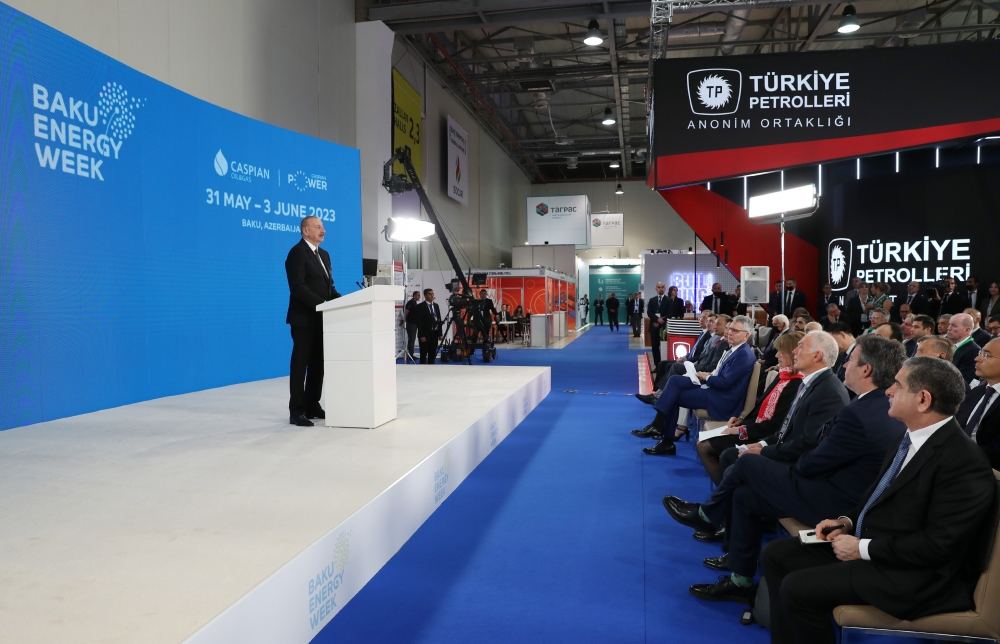 Prezident İlham Əliyev Bakı Enerji Həftəsi çərçivəsində 28-ci Beynəlxalq Xəzər Neft və Qaz Sərgisinin rəsmi açılış mərasimində iştirak edib (YENİLƏNİB 3) (FOTO/VİDEO)